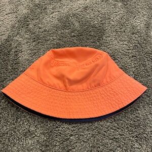 Carters 6-12m salmon colored bucket hat 🏖️